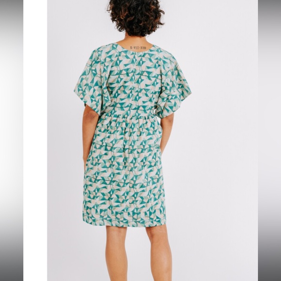 Mirth Geometric Patterned Green Dress - Picture 2 of 5